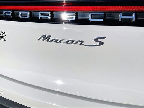 Used 2024 Porsche Macan S image 21