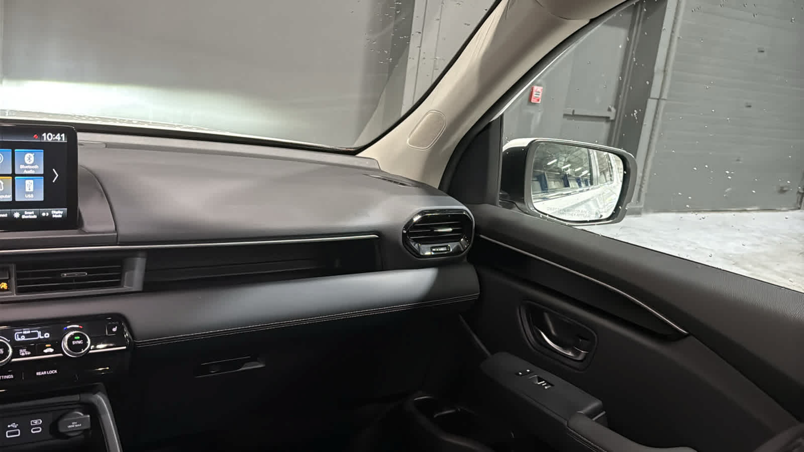 Used 2025 Honda Pilot EX-L image 28