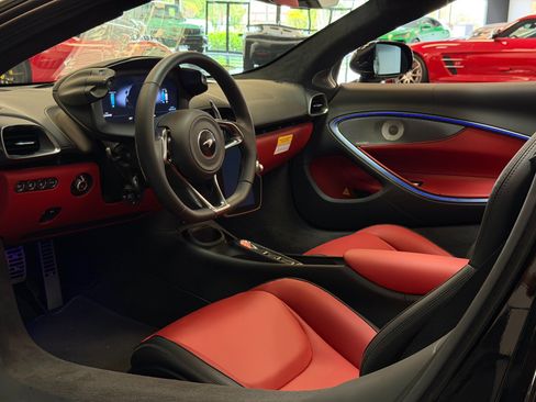 Used 2026 McLaren Artura Spider RWD image 16