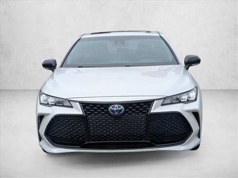 Used 2020 Toyota Avalon XSE w/ All Weather Liner Package image 2