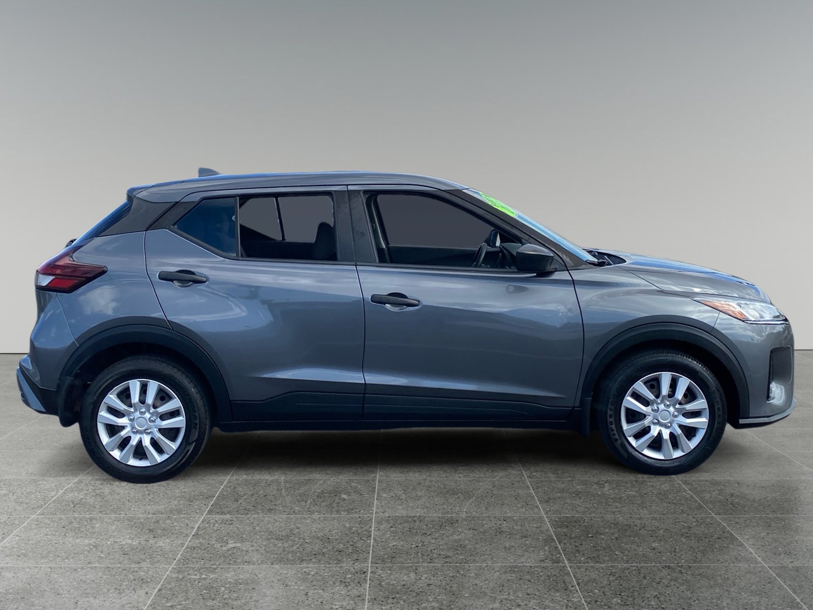 Used 2021 Nissan Kicks S FWD image 6