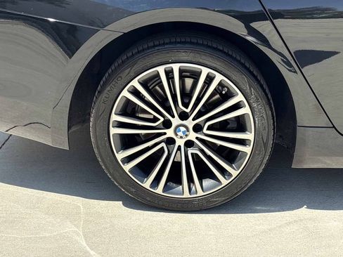 Used 2020 BMW 530i RWD image 9