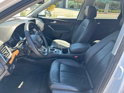Used 2018 Audi Q5 2.0T Premium w/ Convenience Package AWD/4WD image 14