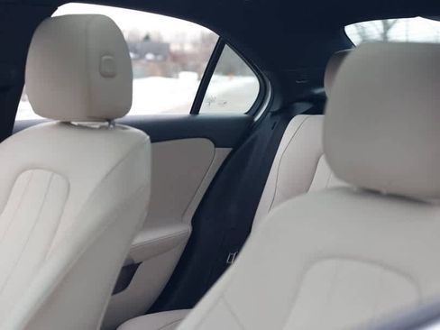 Used 2022 Mercedes-Benz A 220 4MATIC image 18