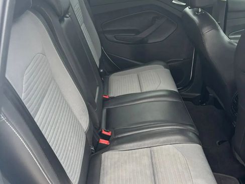 Used 2017 Ford Escape SE w/ SE Sport Appearance Package AWD/4WD image 20