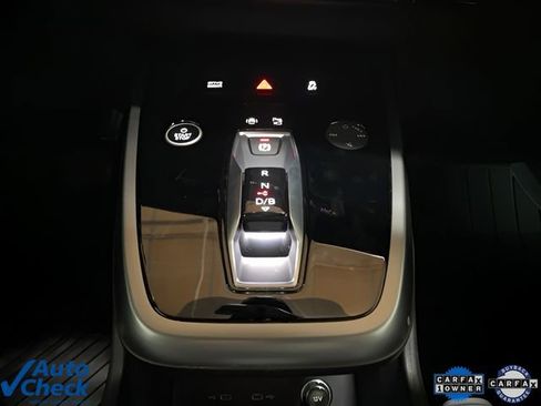 Used 2024 Audi Q4 e-tron Premium image 48