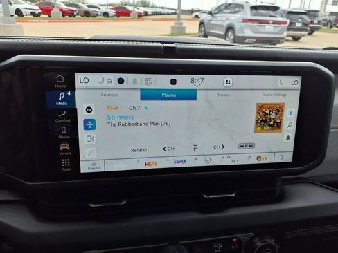 Used 2025 Jeep Wrangler Sahara image 20