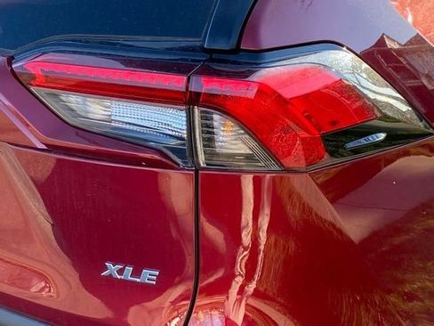 Used 2025 Toyota RAV4 XLE w/ Convenience Package image 9