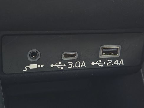 Used 2025 Subaru Outback Premium AWD/4WD image 15