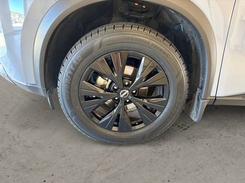 Certified 2023 Nissan Rogue SV w/ SV Premium B Package AWD/4WD image 14