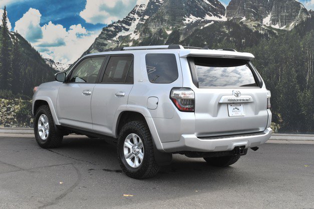 Certified 2024 Toyota 4Runner SR5 AWD/4WD image 9