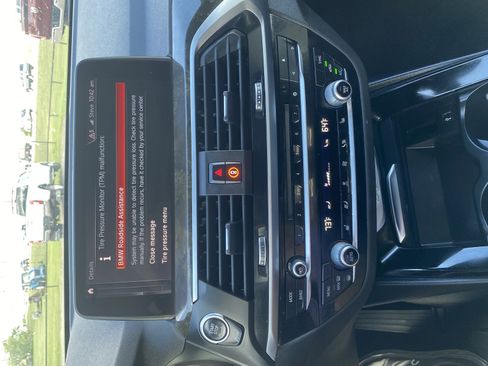 Used 2019 BMW X3 sDrive30i w/ Premium Package image 10