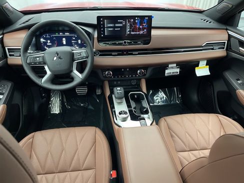 New 2026 Mitsubishi Outlander SEL image 9