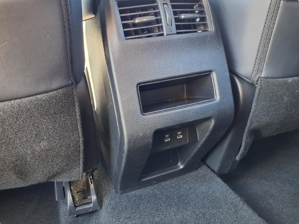Used 2025 Mitsubishi Outlander SE AWD/4WD image 24