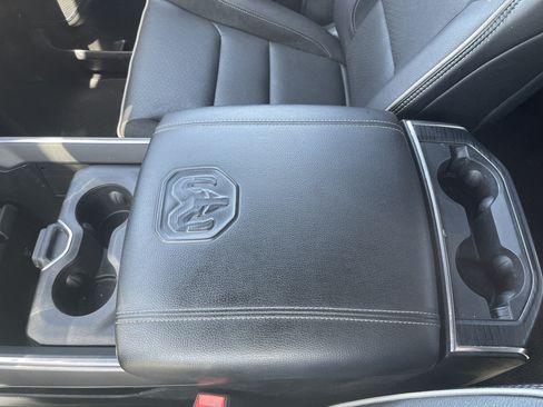 Used 2024 RAM 1500 Laramie AWD/4WD image 30