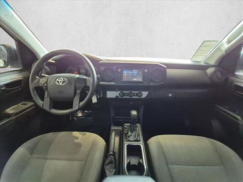 Used 2017 Toyota Tacoma SR RWD image 16