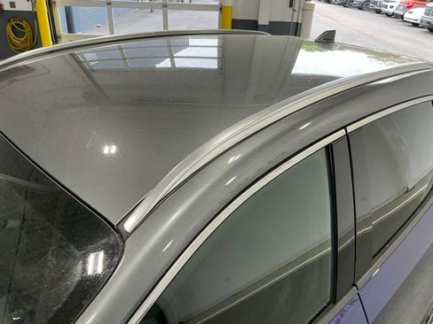 Used 2025 Nissan Kicks SR image 10