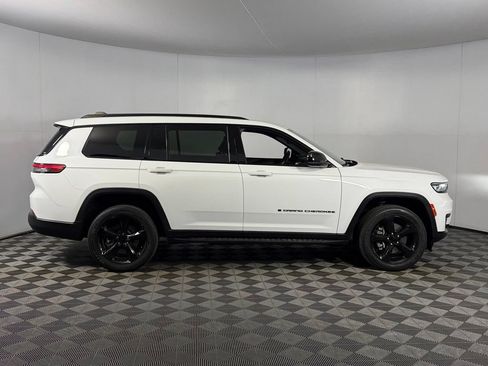 Certified 2023 Jeep Grand Cherokee L Laredo AWD/4WD image 6