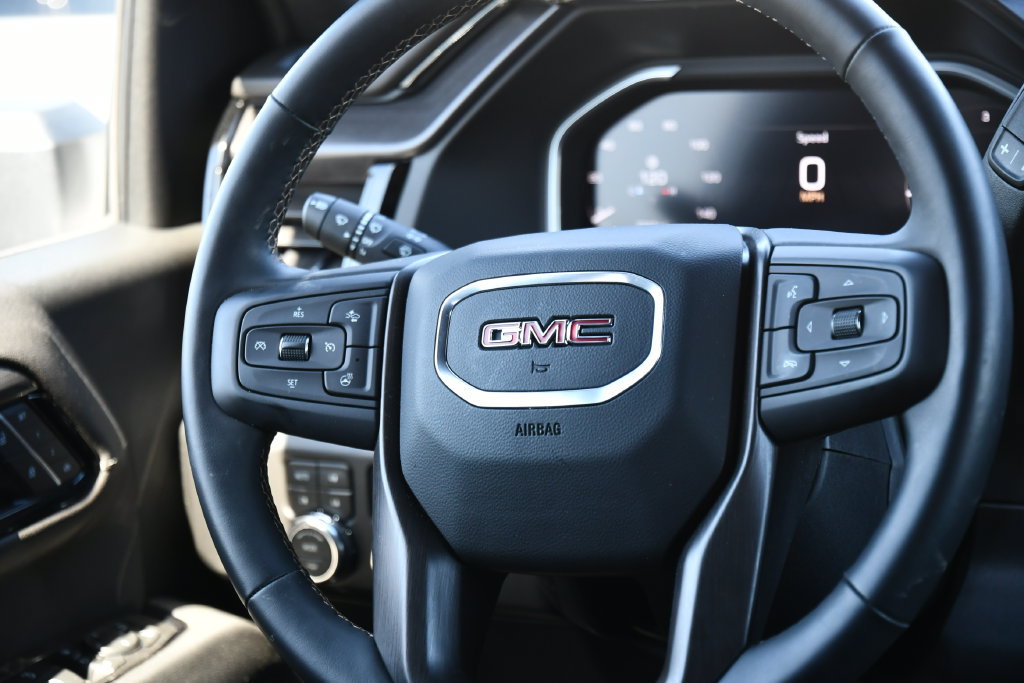 Used 2026 GMC Sierra 2500 AT4 w/ AT4 Premium Plus Package AWD/4WD image 31