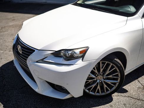 Used 2016 Lexus IS 200t w/ Premium Package image 2