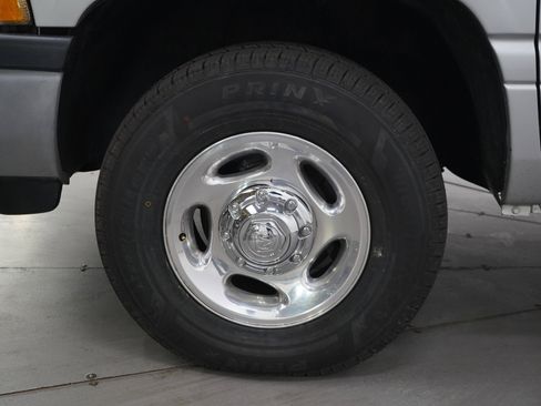 Used 2002 Dodge Ram 2500 Truck 2WD Quad Cab image 26