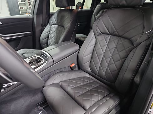 New 2026 BMW X7 xDrive40i w/ M Sport Package image 17