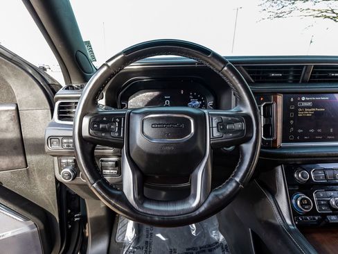 Used 2023 GMC Yukon Denali Ultimate image 19
