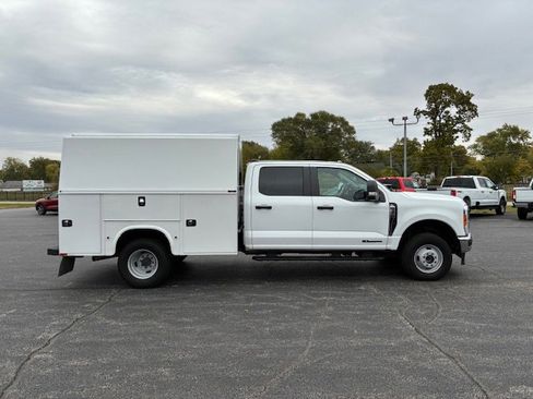 Used 2023 Ford F350 XL w/ Snow Plow Prep Package image 6
