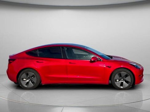 Used 2022 Tesla Model 3 Long Range AWD/4WD image 4