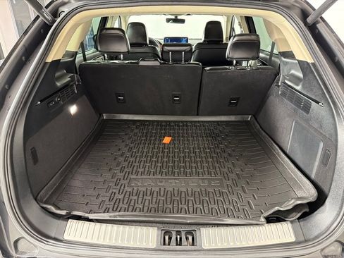 Used 2021 Lincoln Nautilus Reserve w/ Equipment Group 202A image 22