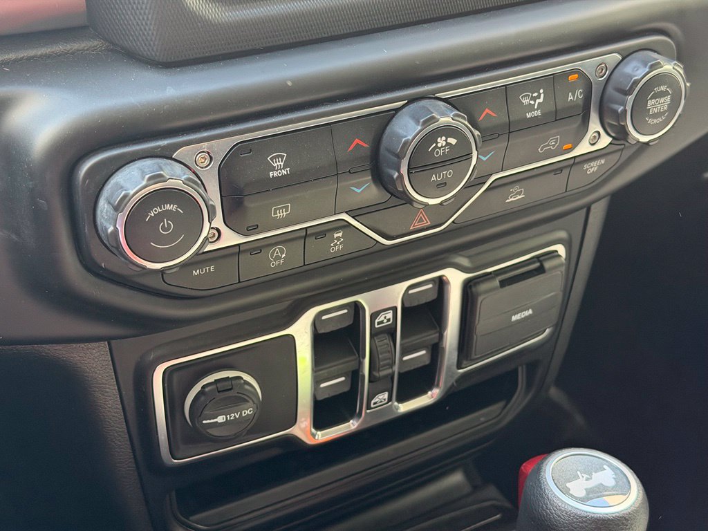 Used 2021 Jeep Wrangler Unlimited Sport AWD/4WD image 18