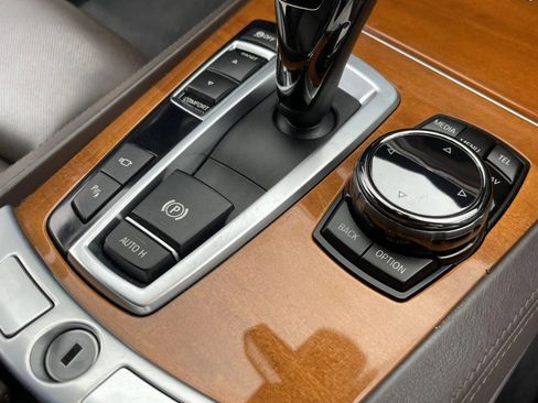 Used 2014 BMW 760Li image 38