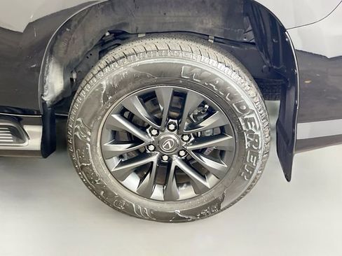 Used 2023 Lexus GX 460 Premium w/ Premium Package AWD/4WD image 27