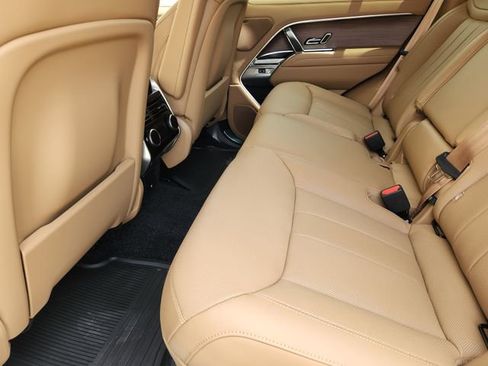 New 2026 Land Rover Range Rover SE AWD/4WD image 29