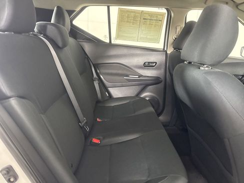 Used 2024 Nissan Kicks S image 23