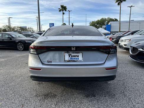 New 2025 Honda Accord SE image 7