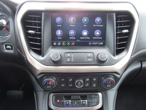 Used 2020 GMC Acadia Denali w/ Denali Ultimate Package AWD/4WD image 23