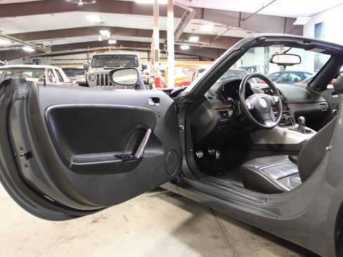 Used 2009 Saturn Sky Red Line RWD image 39