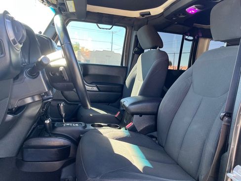 Used 2018 Jeep Wrangler Unlimited Sport S image 22