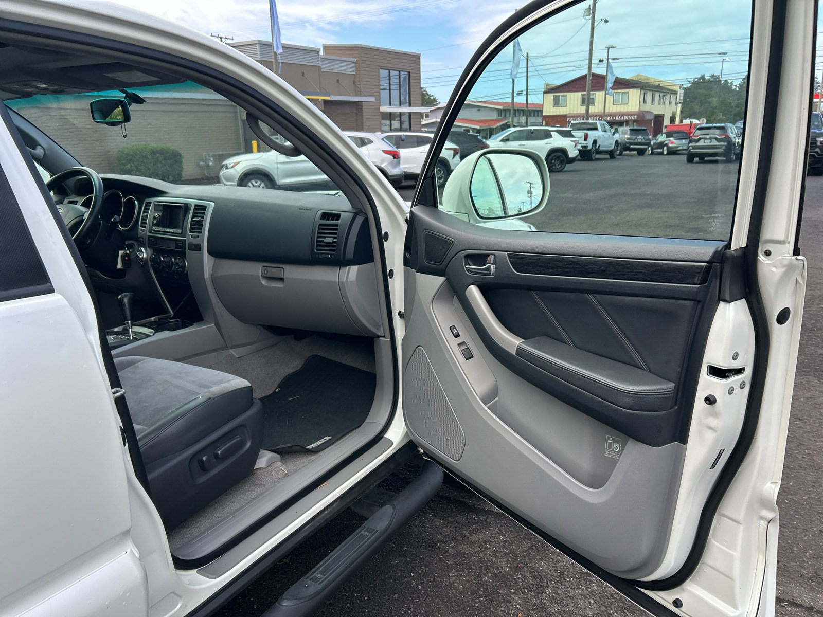 Used 2008 Toyota 4Runner Sport AWD/4WD image 24