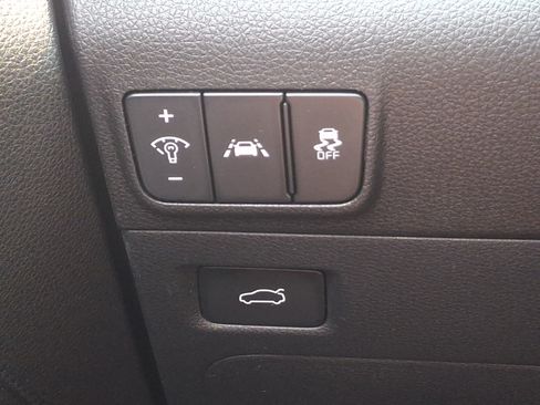 Used 2021 Kia K5 LX FWD image 22