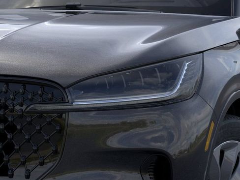 New 2026 Lincoln Aviator 2WD image 13