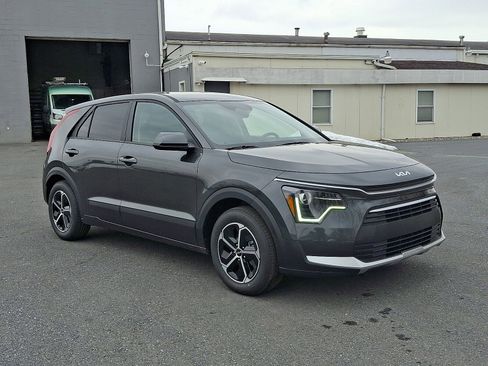 New 2026 Kia Niro LX image 3