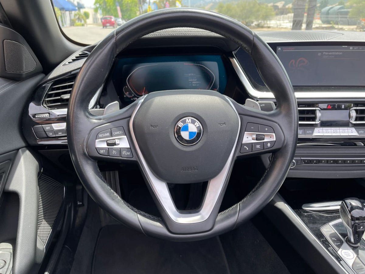 Used 2022 BMW Z4 sDrive30i w/ Driving Assistance Package RWD image 21