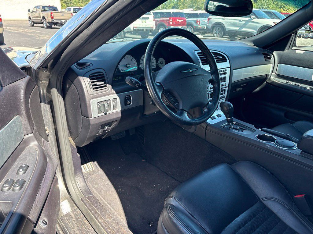 Used 2003 Ford Thunderbird RWD image 7