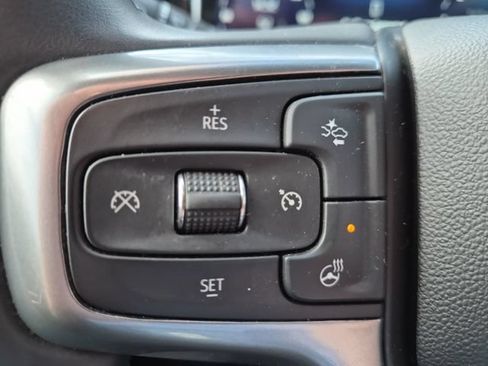 Used 2023 Chevrolet Silverado 1500 LT AWD/4WD image 19