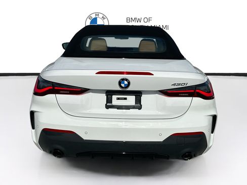 Used 2024 BMW 430i Convertible w/ M Sport Package RWD image 6