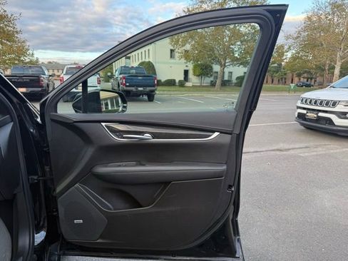 Used 2020 Cadillac XT5 Premium Luxury image 31