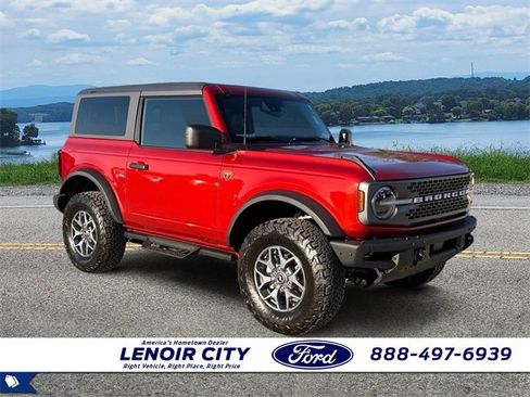 Used 2024 Ford Bronco Badlands image 1
