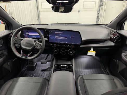 New 2025 Chevrolet Blazer EV RS image 19